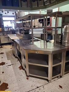 lot 19 image: HotCold Prep Bar - Works Beautifully WILL NEED TO BRING MEANS OF REMOVAL&nbsp