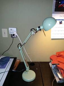 lot 1049 image: Nice Green Adjustable DeskTable Lamp Tested And Working