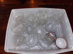 lot 1057 image: Lot of Punch Glasses