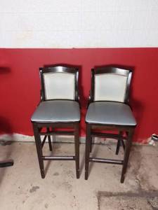 lot 1079 image: Pair of Wood Barstools by GAR