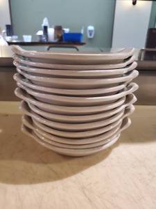 lot 2531 image: 13 Next Day Gourmet Dip Plates