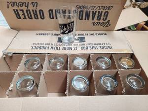 lot 2542 image: Lot of 20 Schlitz Bar Glasses