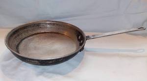 lot 2579 image: 12 Inch Stainless Steel Skillet