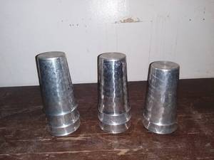 lot 2829 image: Lot of 8 Stainless Steel Mixing Cups