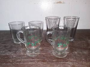 lot 2835 image: Lot of 6 Miscellaneous Bar Glasses