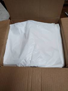 lot 5006 image: Case of Plastic To Go Bags