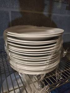 lot 7003 image: Lot of White Dinner Plates