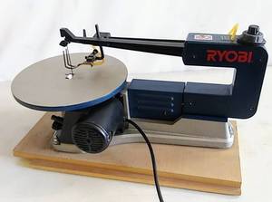 lot 3225 image: RYOBI 1.2 Amp - Corded 16 in. Scroll Saw - Model SC165VS USED  Needs Oiled