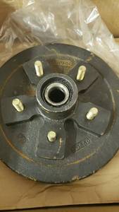 lot 3303 image: Brake Hub Assembly