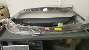 lot 3305 image: Lot Of 3 Truck Bug Deflectors For Various Models