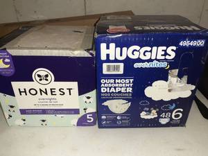 lot 3425 image: Huggies Overnights Nighttime Diapers Super Pack - Size 6 (48ct) & Honest Overnights - Size 5 (44ct)