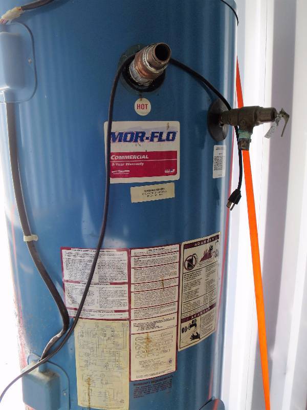 MorFlo 100 gallon Water Heater Shopping Mall Fixture/Contents