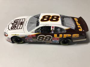 lot 1068 image: New In Box Dale Jarrett 124 Diecast Car #88