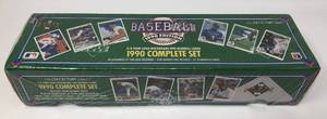 lot 1118 image: Complete Factory Sealed 1990 Upper Deck Set - 800 Baseball Cards - With Sammy Sosa Rookie Card