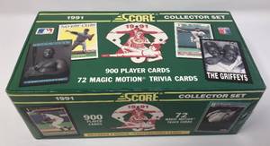 lot 1124 image: Complete Factory Sealed 1991 Score Set - 900 Baseball Cards - Chipper Jones & Mike Mussina Rookies