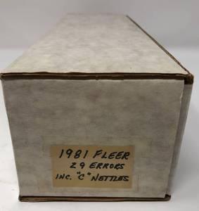 lot 1125 image: Complete 1981 Fleer Set - 660 Baseball Cards - Included some ErrorsVariation Cards