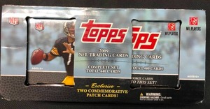 lot 1209 image: Complete 2009 Topps Football Trading Card Set with Matthew Stafford Rookie