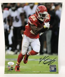 lot 1018 image: Signed LeSean McCoy Kansas City Chiefs #25 8x10 Photograph  with James Spence Witnessed Authentication