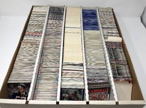 lot 1146 image: Large 5,000 Count Five Row Box of Sports Trading Cards