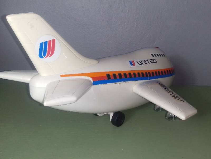 VTG 1988 Cheng Ching Toys 16â€ Jumbo Jet 747 Air Plane - Battery