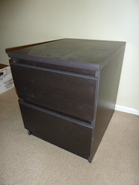 lot 320 image: BLACK 2 DRAWER NIGHTSTAND