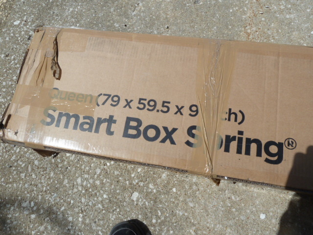 lot 450 image: QUEEN SIZE SMART BOXSPRING - STORE RETURN