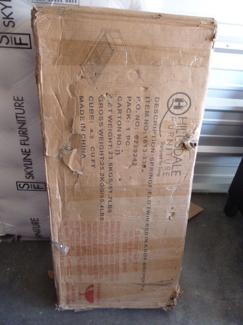 lot 443 image: SPRINGFIELD TWIN BED IN A BOX - STORE RETURN