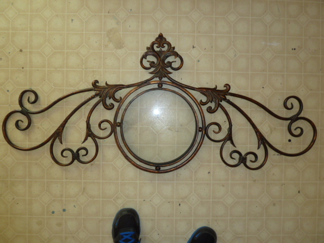 lot 484 image: VERY COOL METAL PIECE...looks like it used to be a clock as there is glass in the center
