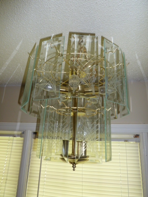 lot 519 image: BRASS & GLASS CHANDELIER