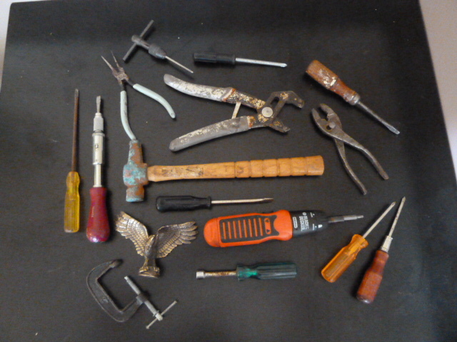 lot 653 image: LOT OF TOOLS