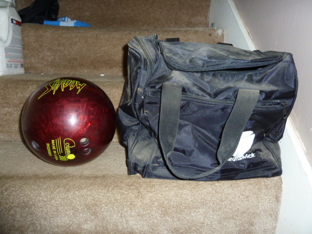 lot 783 image: SHADOW BOWLING BALL with bag.  BELIEVE IT IS A 12 pound ball