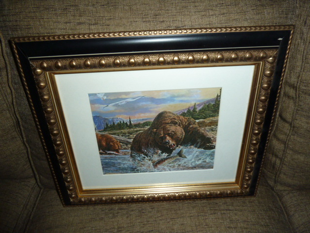 lot 829 image: VERY NICE GRIZZLY BEAR FRAMED ART...eating a fish