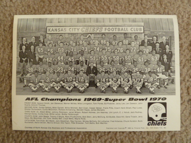 lot 250 image: 1969-1970 Kansas City Chiefs Team Photo