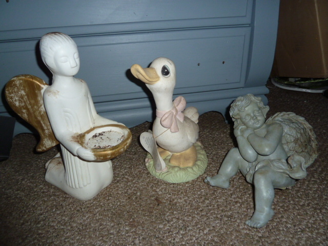 lot 220 image: ANGEL, DUCK, CHERUB YARD ART
