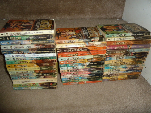 lot 218 image: HUGE LOT OF WESTERN BOOKS