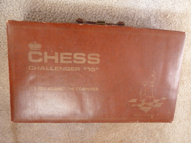 lot 282 image: CHESS CHALLENGER 10  Can you beat the computer