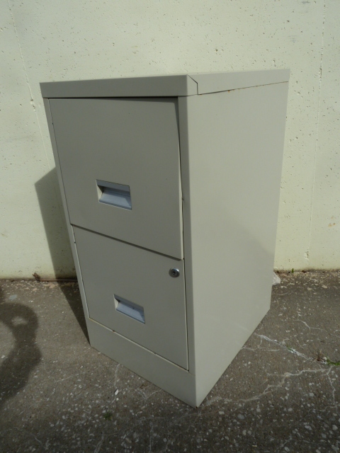 lot 275 image: 2 DRAWER METAL FILING CABINET