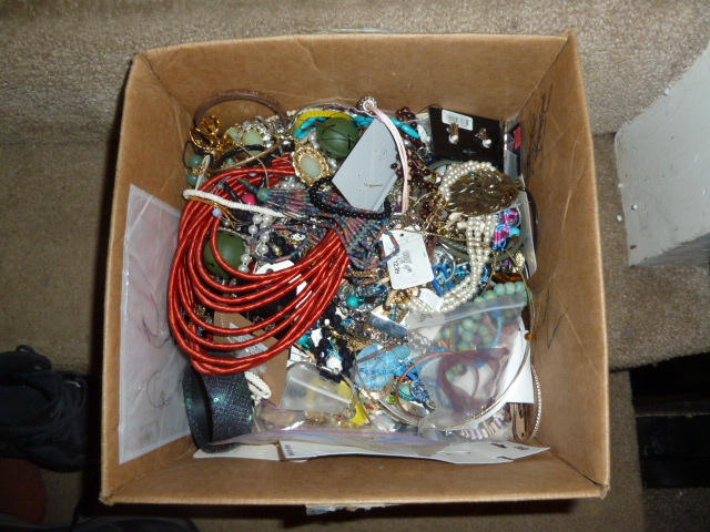 lot 310 image: CARDBOARD BOX FULL OF JEWELRY