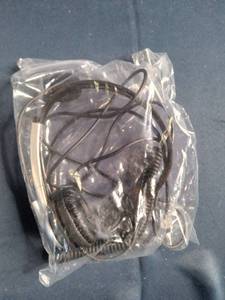 lot 52965 image: Computer Microphone Headset