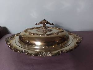 lot 2126 image: Copper Mounts Silver Plated Serving Tray with Lid and Handle