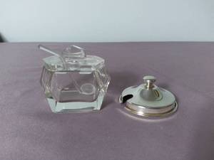 lot 2133 image: Small Glass Geometric Shaped Salt Dip and Miscellaneous Salt Dip Lid