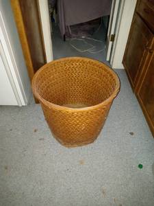 lot 9035 image: Nice Very Large Wicker Basket For Storage And What Not