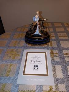 lot 2047 image: Vintage Ert� Legends Of The Opera Music Box And Figurine With Paperwork