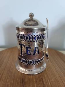 lot 2089 image: Hammered Tin Tea Cannister - Plastic Blie Liner
