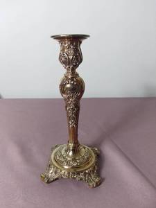 lot 2105 image: Antique Silver Plated WM Rogers & Son Candlestick
