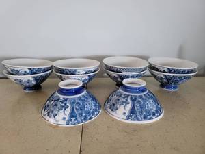 lot 2182 image: Set of 10 Japanese Soup Bowls - Blue and White Oriental Design