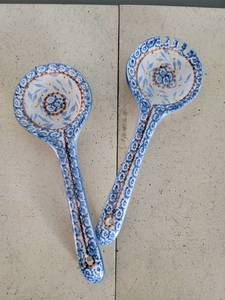 lot 2187 image: Temptations Spoon Holder - Also Hang for Decor