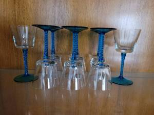 lot 2189 image: Set of 8 Crystal - Blue Spiral Base Wine Glasses