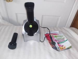 lot 9010 image: Dole Yonanas Electric Healthy Frozen Dessert Maker Works