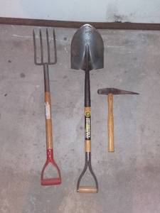 lot 9044 image: Pitchfork Shovel and Rock Hammer